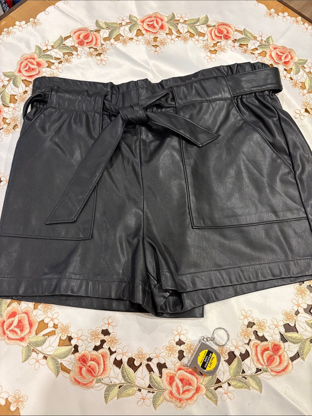 Faux Leather Tie-Waist Women’s Shorts - Black
